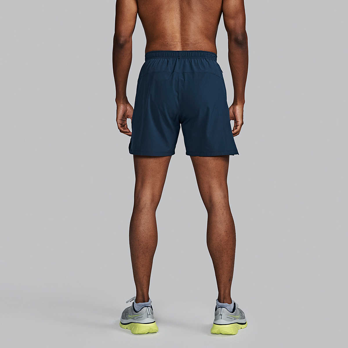 MEN'S OUTPACE 5″ SHORT - Image 2